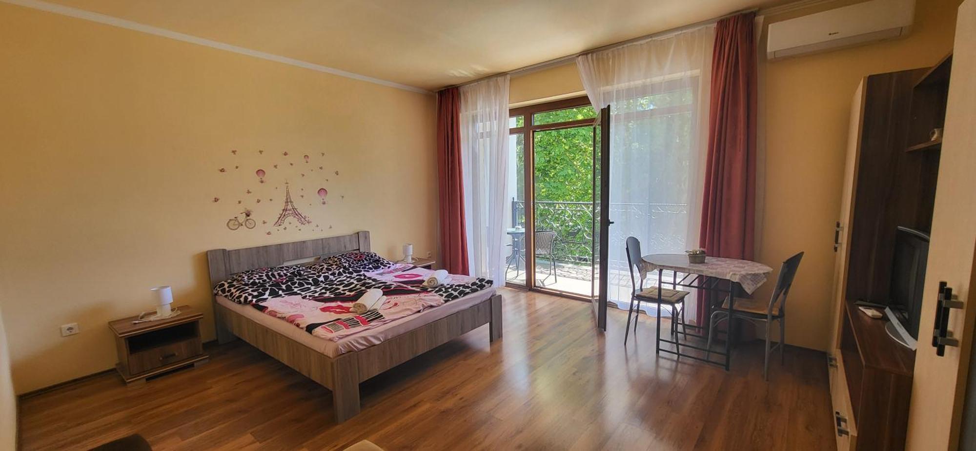 Bastya Apartmanhaz Sarvar Bagian luar foto