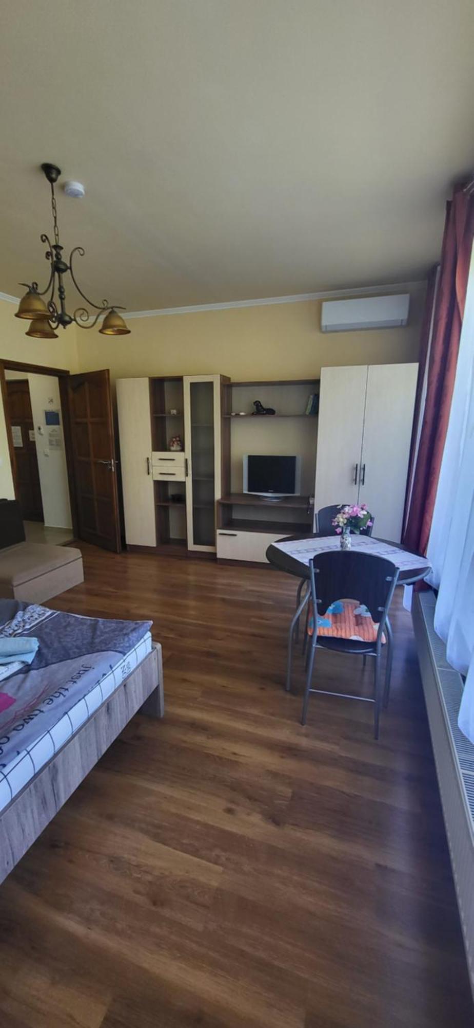 Bastya Apartmanhaz Sarvar Bagian luar foto